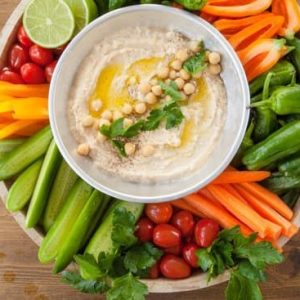 Hummus aux oignons caramélisés