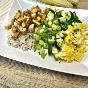 Salade de fonio, maïs et tofu façon pancetta